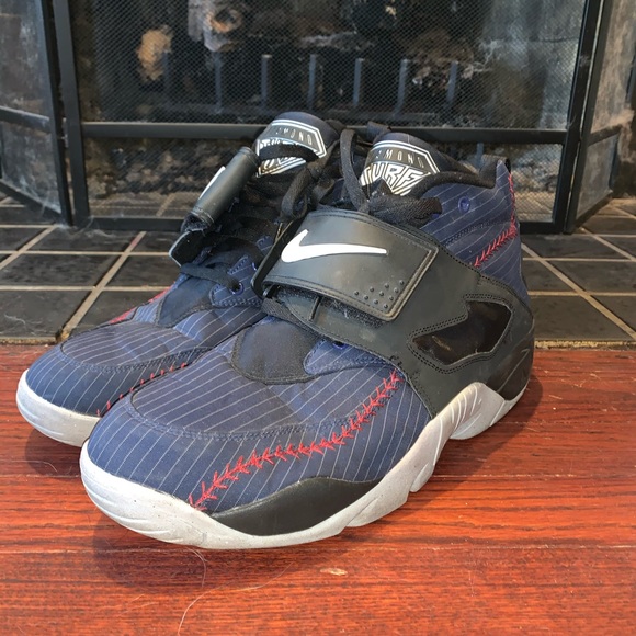 nike diamond turf shoes